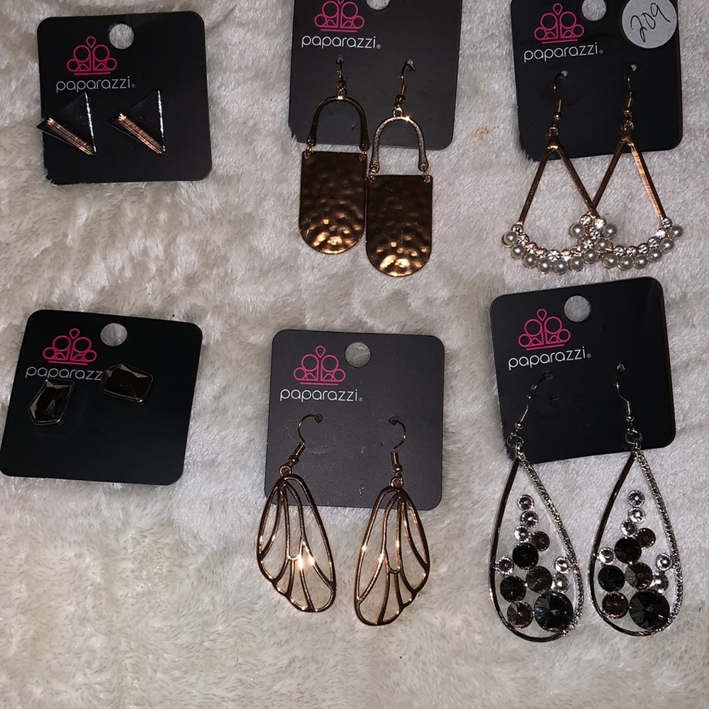 Beautiful earrings 6 pairs
